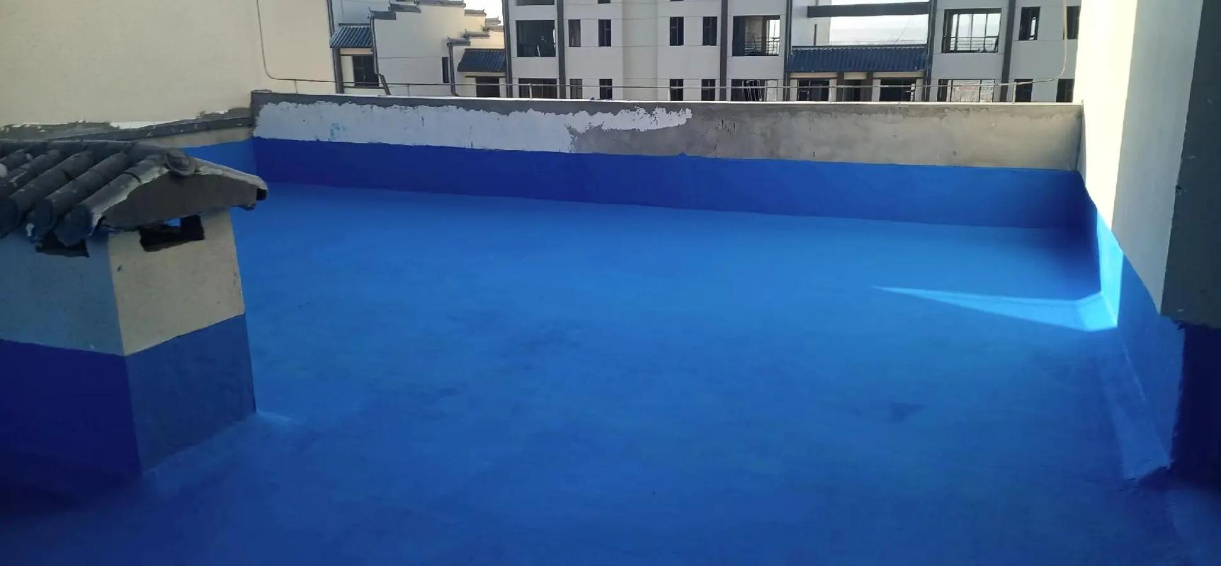 盾鼎金屬屋面聚酯塑膠防水防腐涂料上人屋面施工效果#施工現(xiàn)場實(shí) - 抖